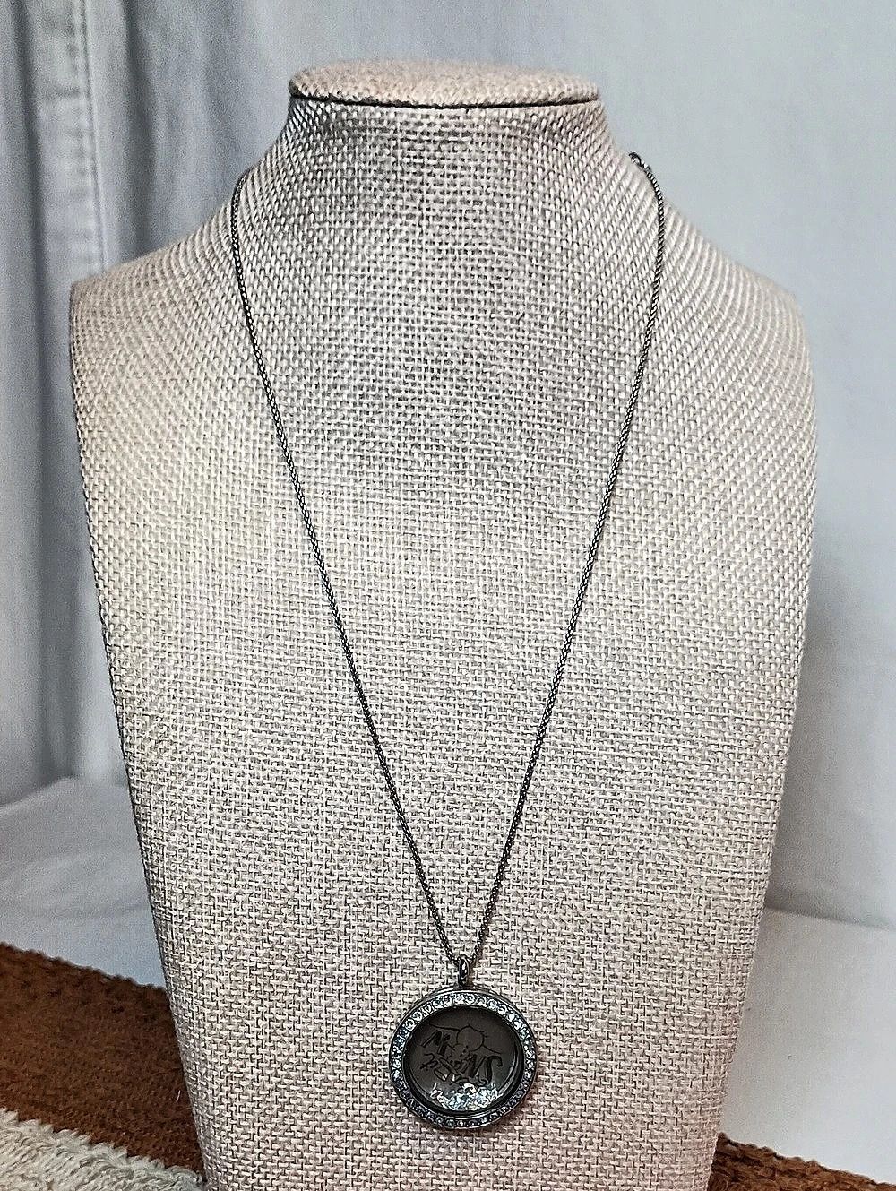 Origami Owl Large Silver Let It Snow Living Locket Necklace